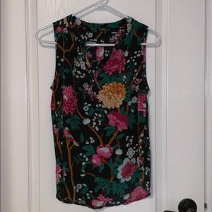 Women’s small shirt